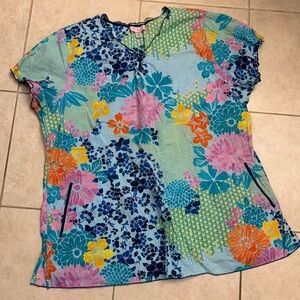 Koi Vibrant Floral Scrub Top